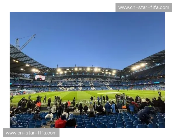 棒球新闻：球场激情与幕后故事